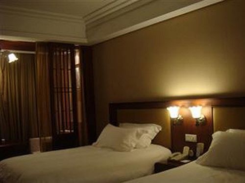 Linjiang Hotel Shanghaj Zewnętrze zdjęcie